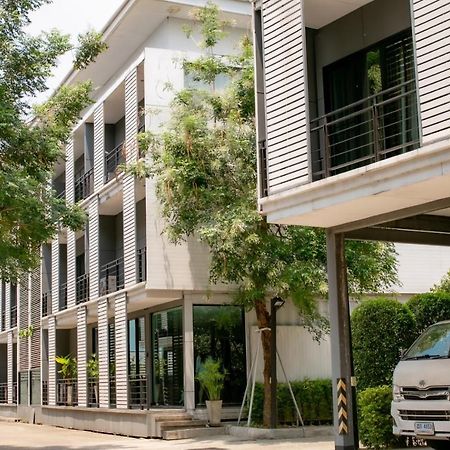The Box Residence Bangkok Kültér fotó